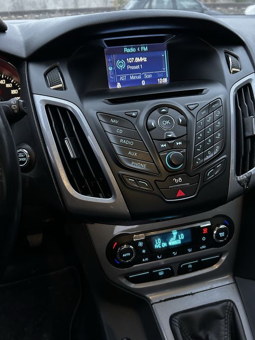 Panou climă Ford Focus 3