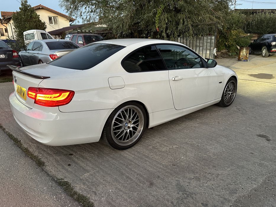 Usa usi bmw e92 e93 alb negru