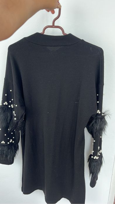 Rochita neagra scurta