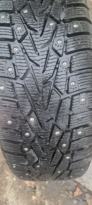 Продам комплект дисков с шинами