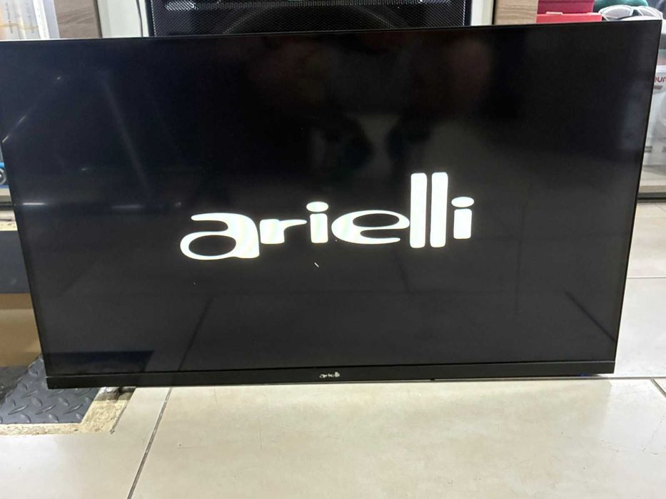 Телевизор Arieli 32 инча Smart