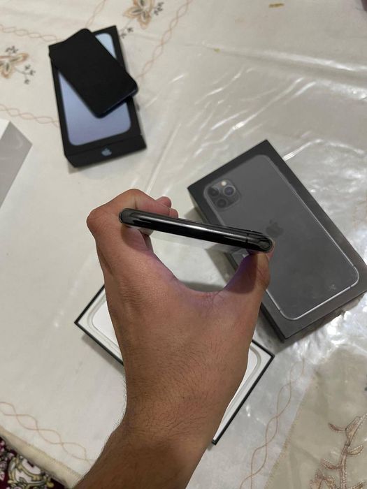 iPhone 11 Pro Max Ideal holatda