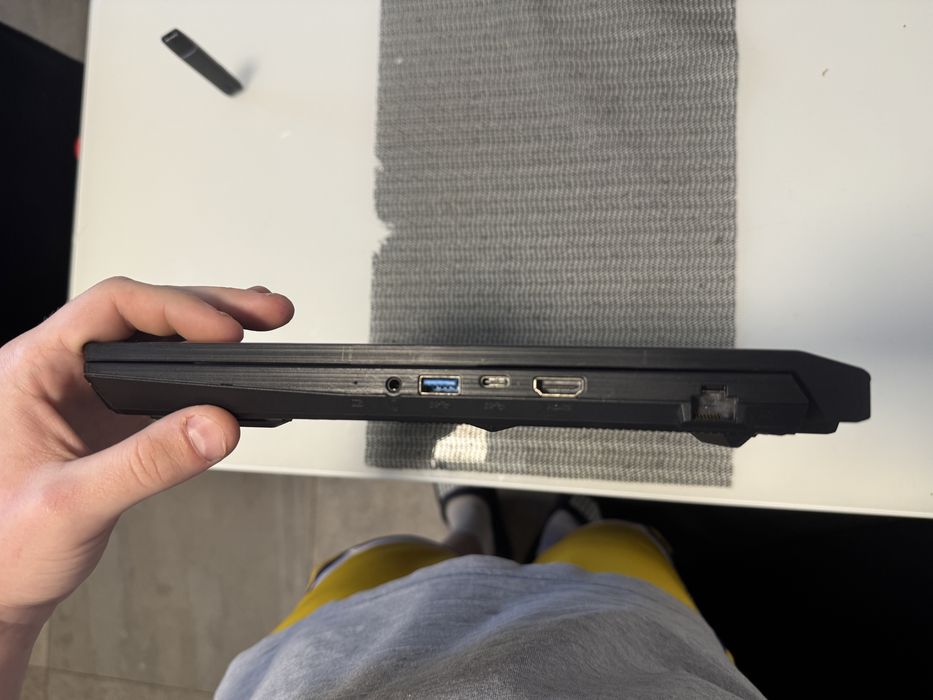 Laptop Gaming MSI Katana GF66