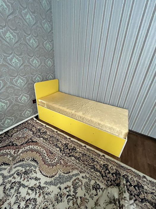 Кровать подростковый б/у