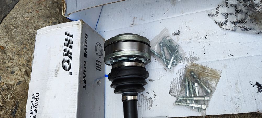 Продам полуоси Audi A4/Passat