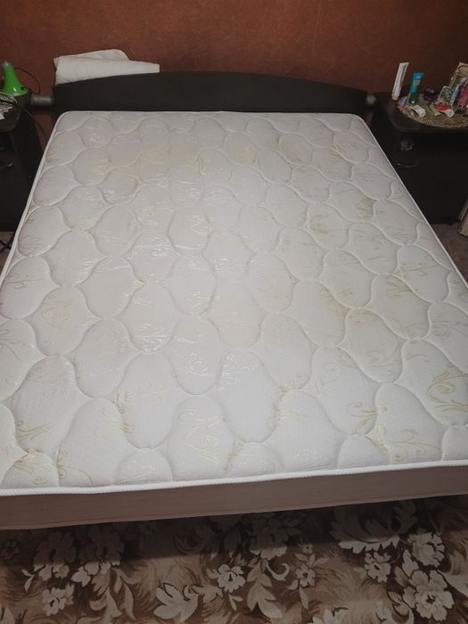 Продам матрасс на кровать