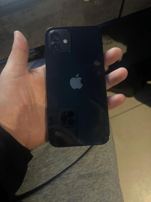 Айфон 12 продаюю