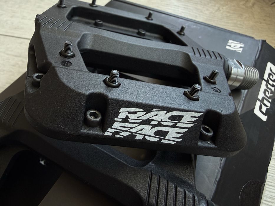 Вело части - CrankBrothers Nukeproof Race Dace Седалка Педали Колче