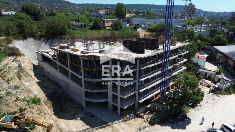 Двустаен югоизточен апартамент за продажба, в новострояща се сграда Гл