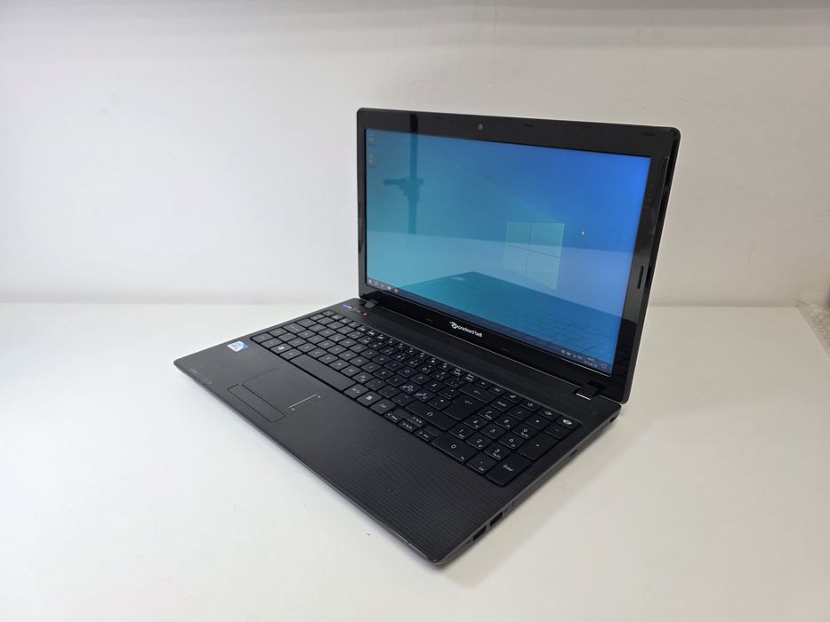 Laptop Acer SSD 15.6 HD cu  CA NOU Garantie