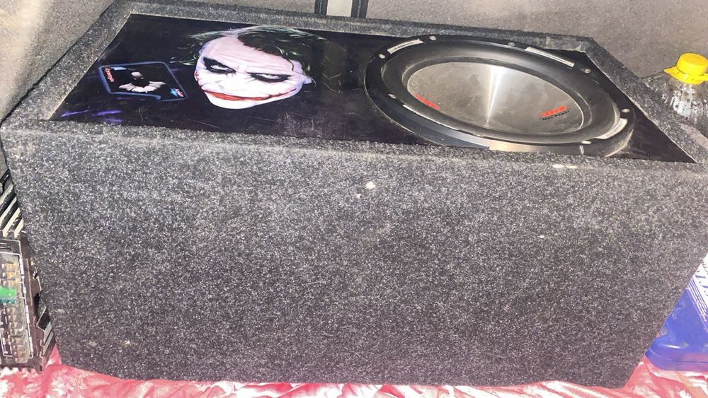 Сабвуфер с усилителем