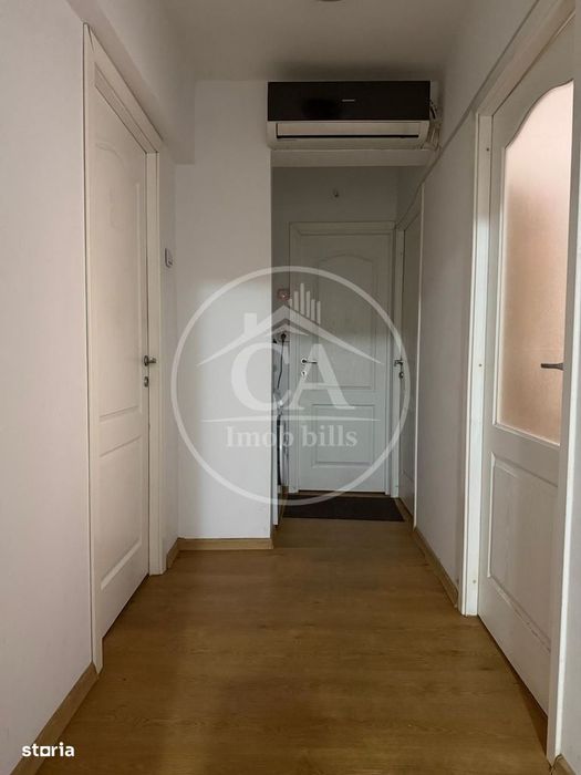 Apartament de vânzare cu 4 camere în zona Decebal, Oradea