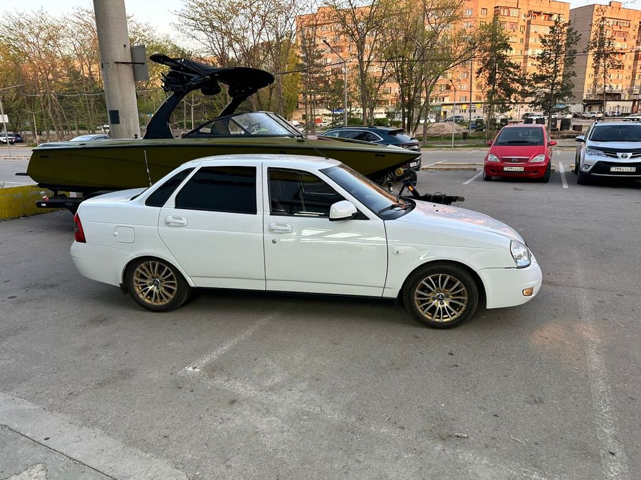 Лада приора 2013 года 1.6