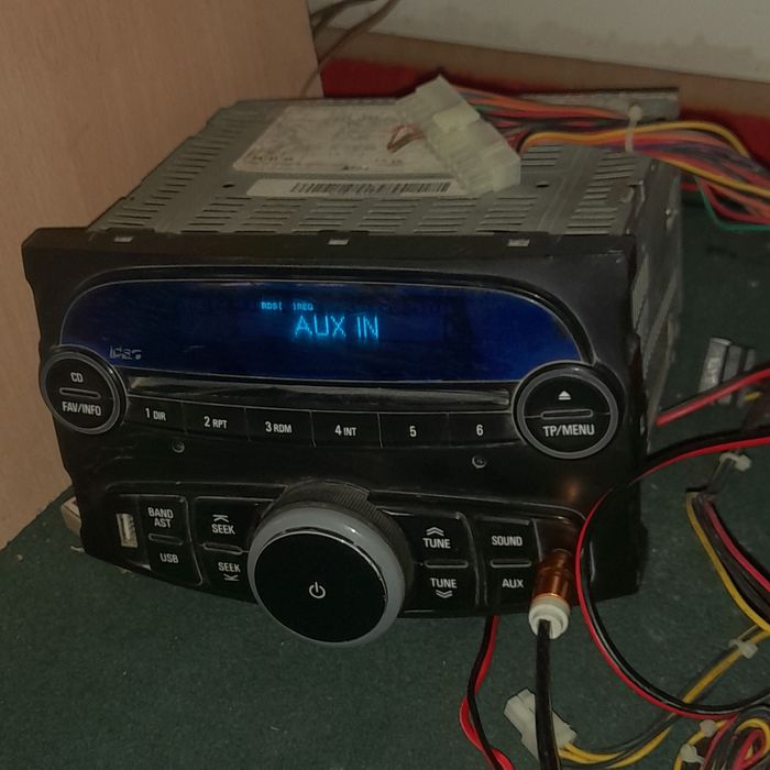 Spark magnitafon sotiladi