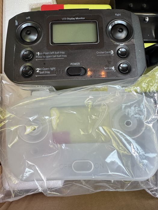 Лодка за захранка D20