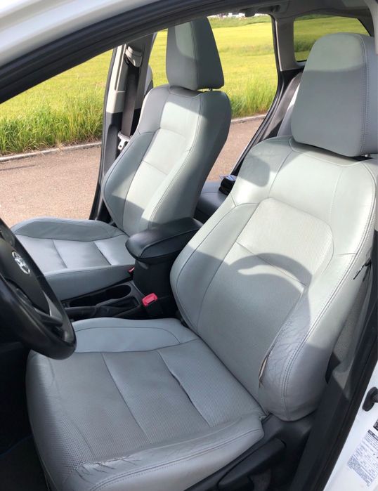 Toyota Auris Hybrid 2013 Sport Touring