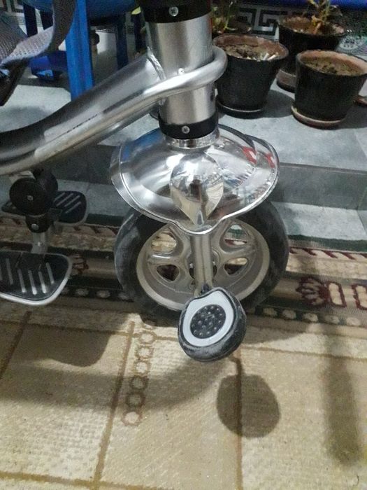 Продаётся коляска-велосипед