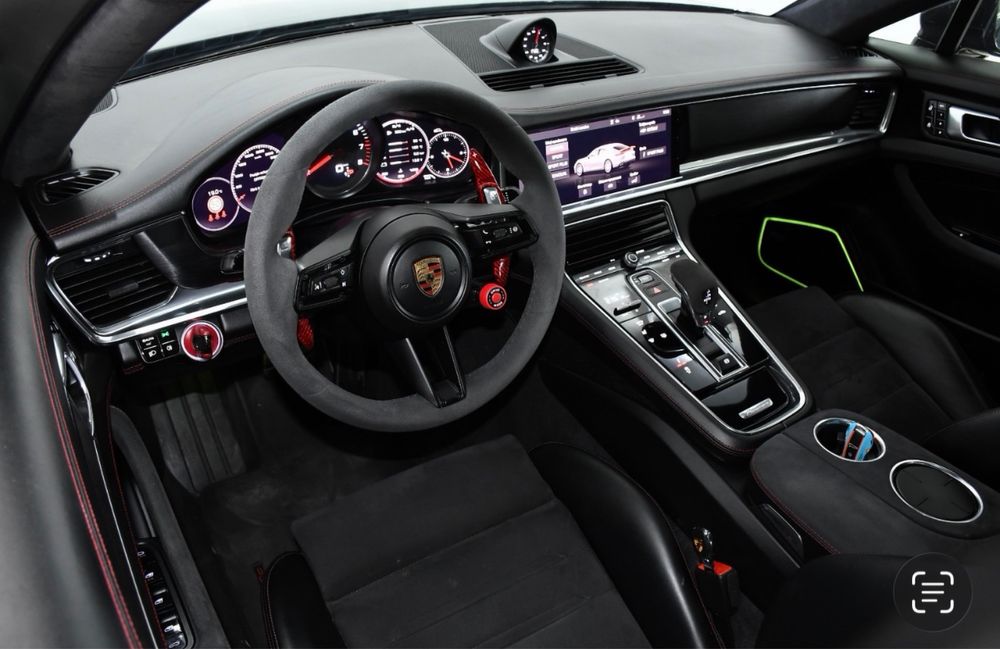 Porsche Panamera GTS / Facelift / 2021 / 4.0