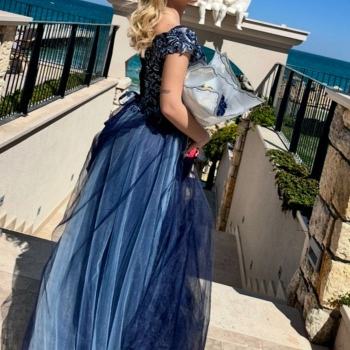 Продавам Бална Рокля