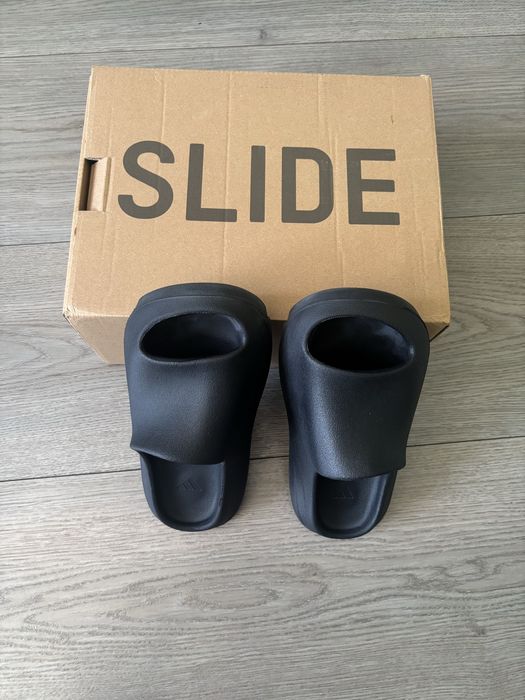 Yeezy slides.