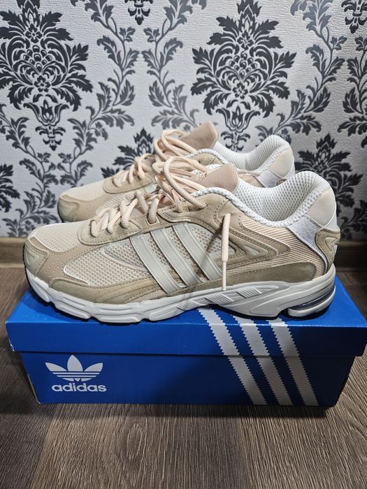 Adidas Response CL