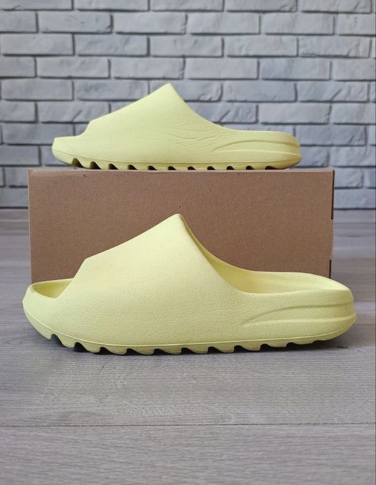 Yeezy slide originali