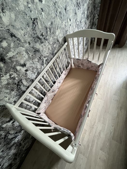 Кровать детская с матрасом