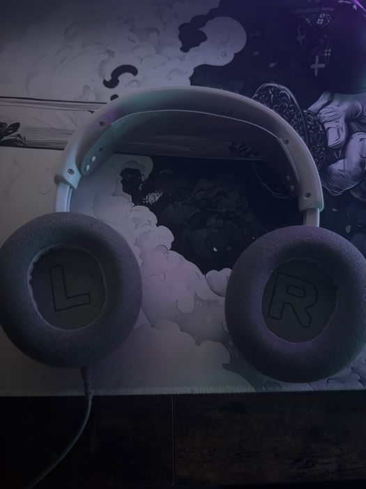Продавам слушалки Steelseries Arctic Nova 1