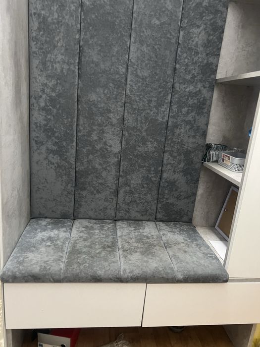 Продам прихожую,Срочно