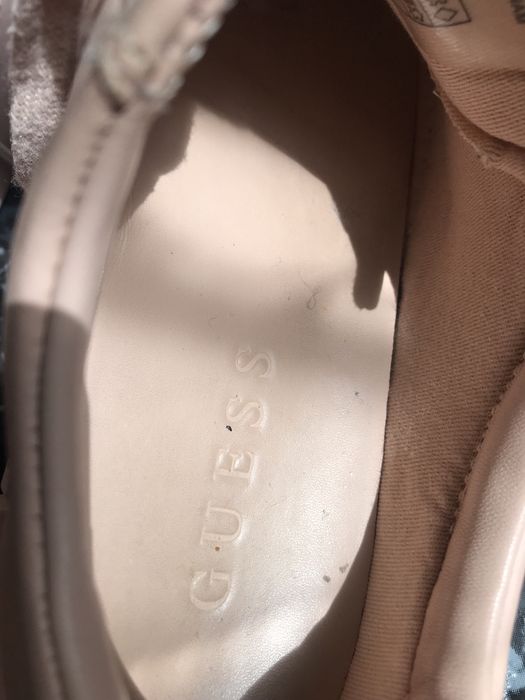 Vand tenisi adidasi guess
