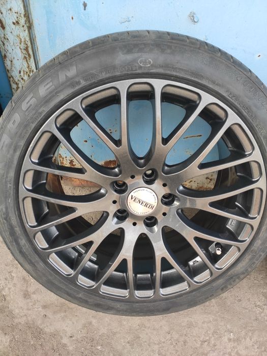 Диски R18 Venerdi Hereborrani cl510 8j ET45 R18 Japan