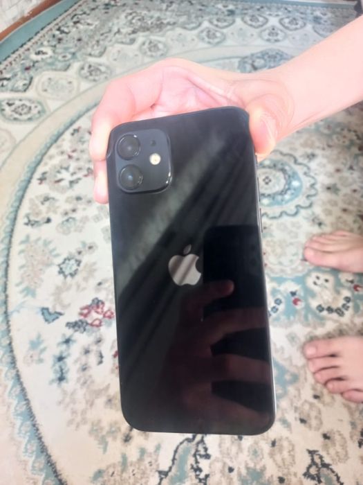 Айфон 12 сатылады