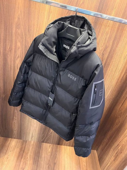 Мъжки Якета Boss налични !
