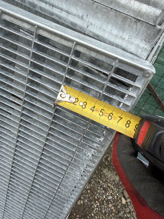 Trepte ,Rigole ,grilaje zincate 125cm//30
