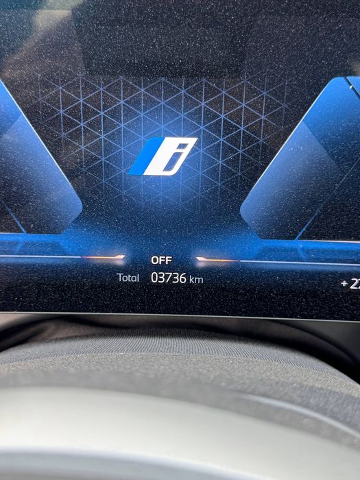 **Bmw i5 35L full 2025
2025/07
Yengi bez probeg
Tamojnida
Pirelli vses