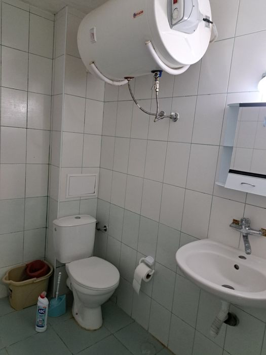 Дава се под наем Двустаен апартамент в Бургас, Меден рудник - зона Б - 68 кв.м за 382.5 € - Снимка #9