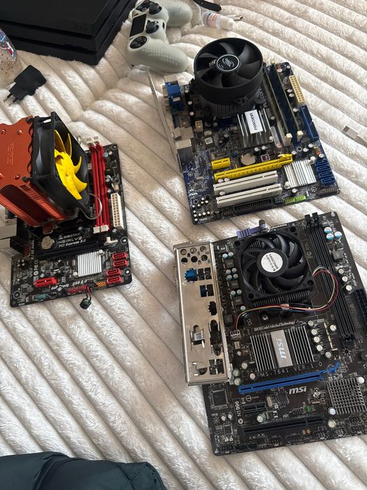 Продам материнские платы