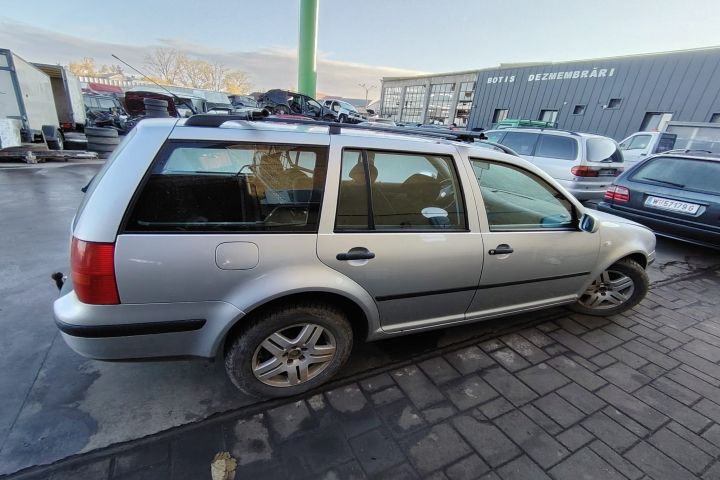 Oglinda stanga Volkswagen VW Golf 2001 1.6 MT (105 hp)