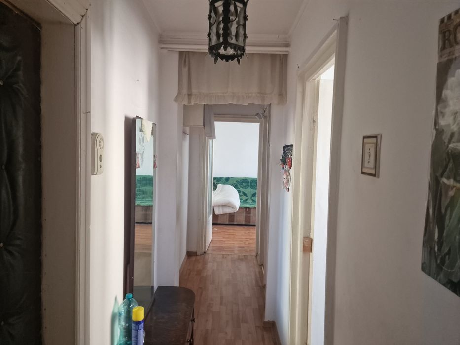 Ap 2 cam, decomandat,Mihai Viteazu,etaj2, balcon,centrala