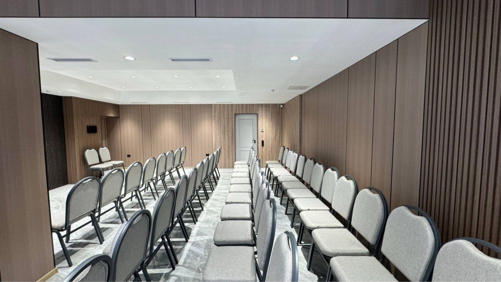 Konfirensiya zali / Конфиранционный зал