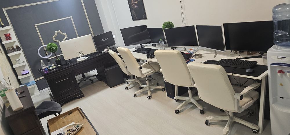 Studio videochat complet utilat – 6 camere + 4 posturi trainer | Zona Unirii