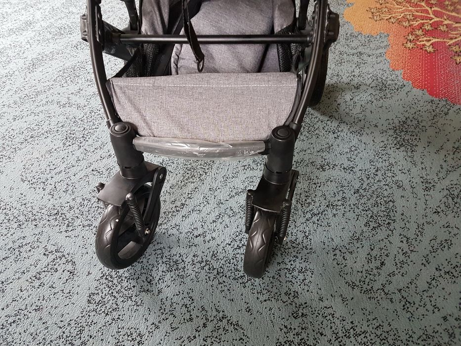 Продам коляску серого цвета