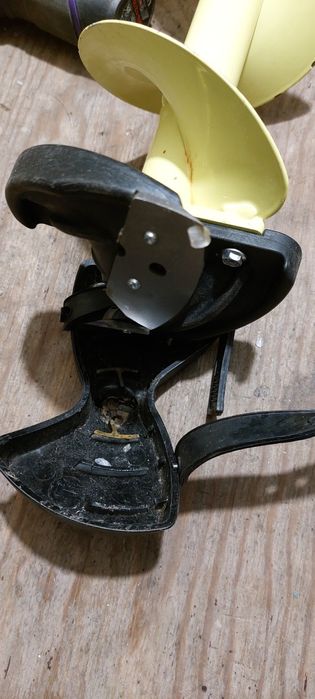 Ледобур айсберг