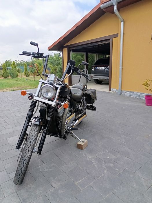 Suzuki intruder 800 VS