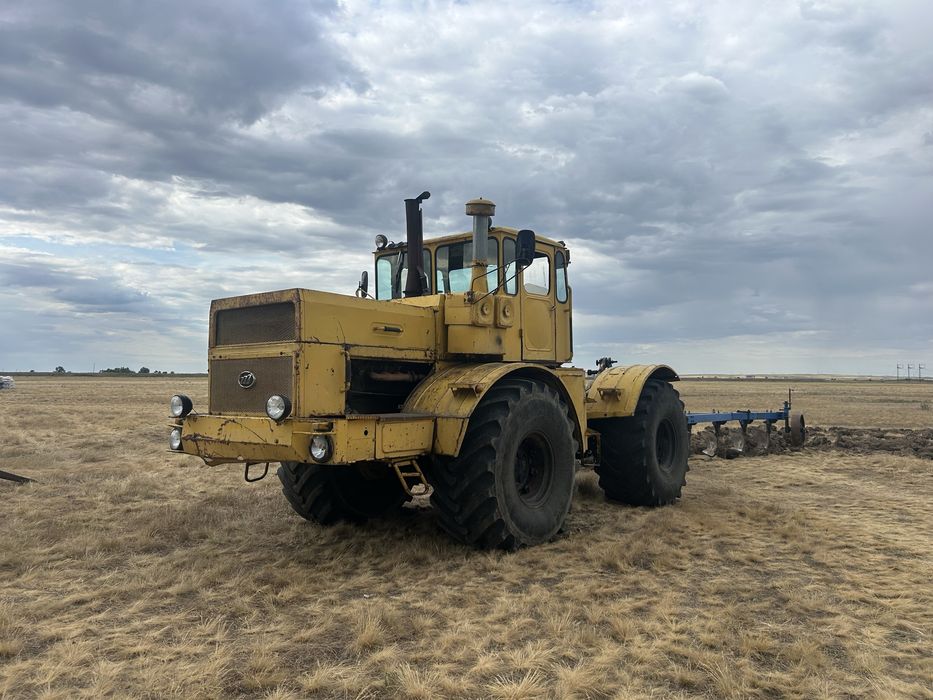 Продам кировец К-701