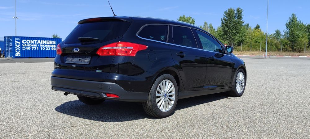 FORD Focus 2015 — imagine 5