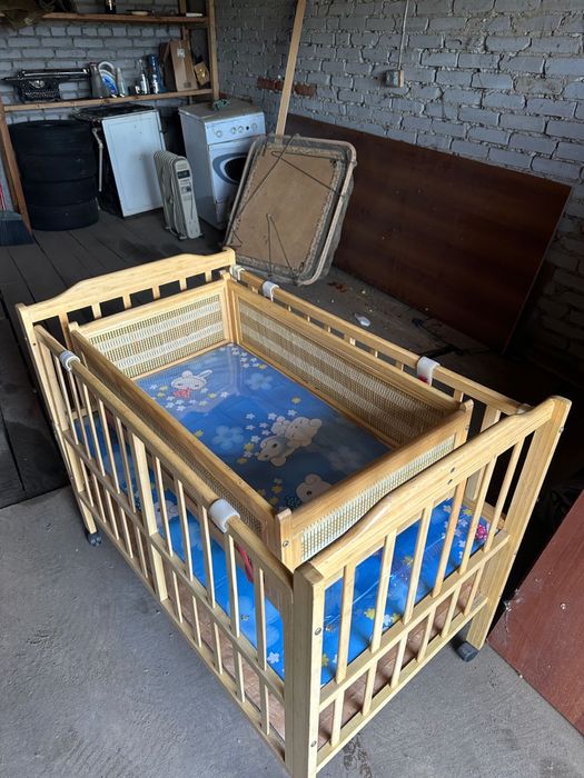 Кроватка детская