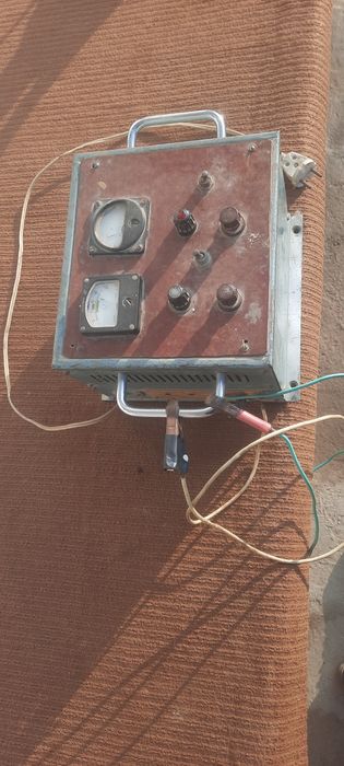 Akkumlator zaryadnik V12