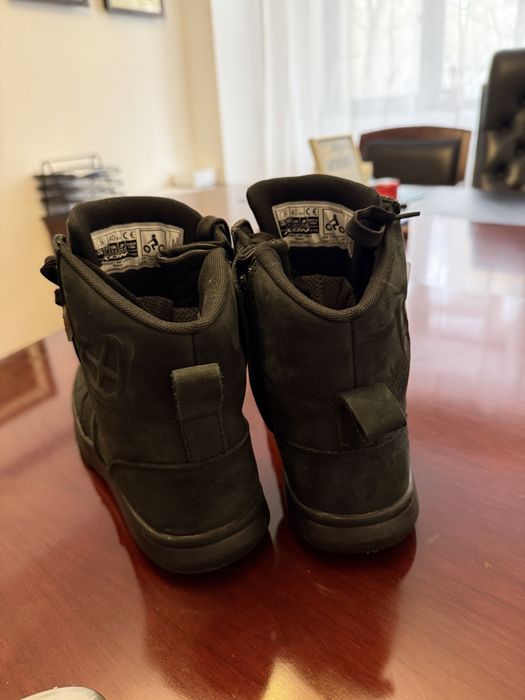 Ghete moto IXON - 40 noi