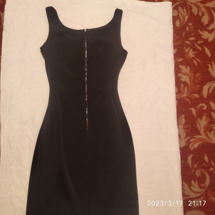 Платье фирма Mango